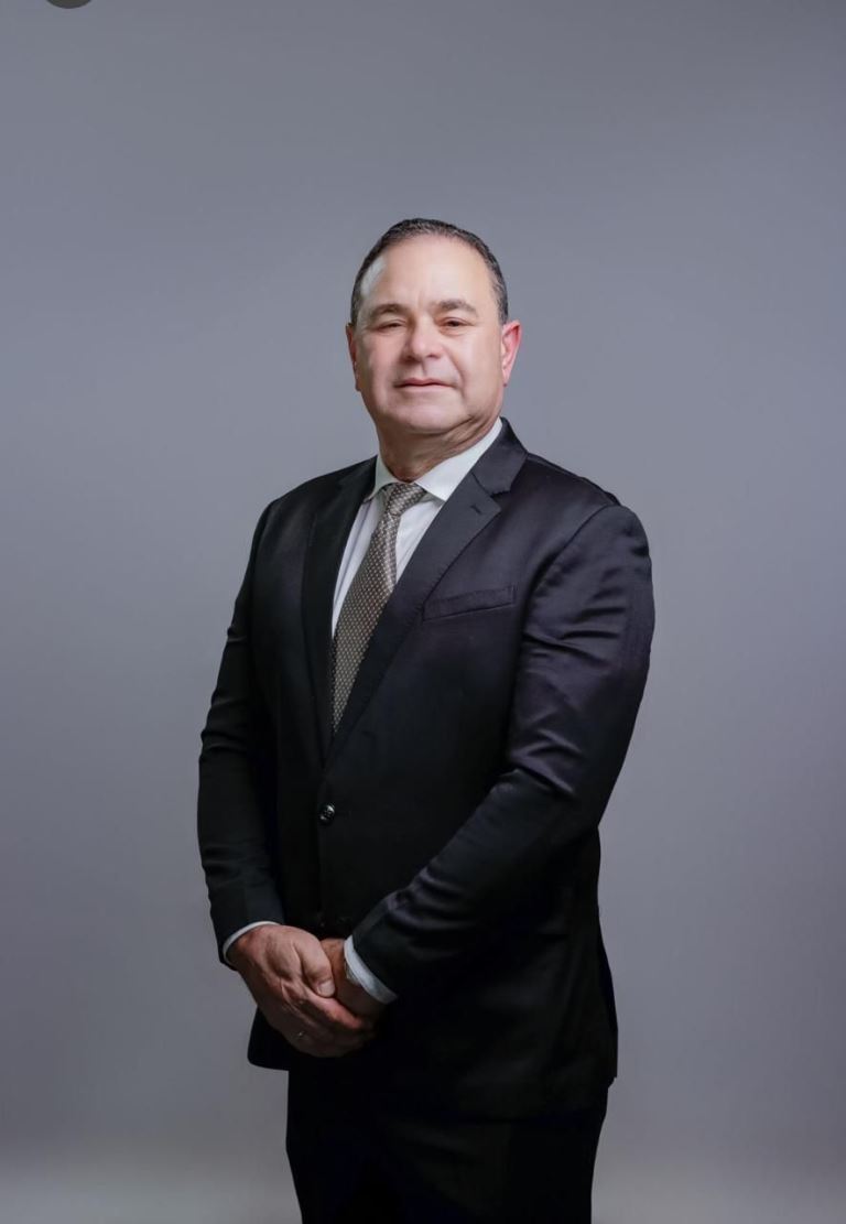 El reciente titular del Ministerio de Agricultura, líder en la modernización tecnológica en la industria arrocera.