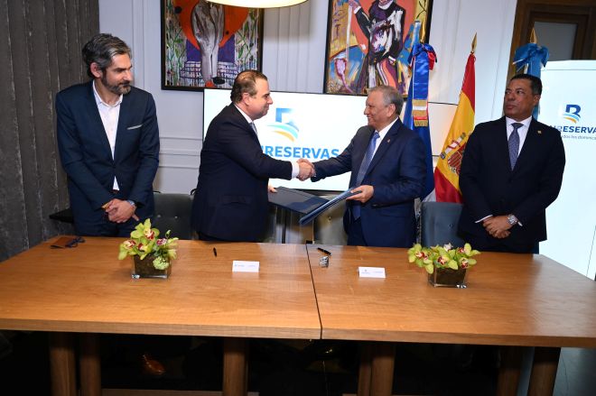 Banreservas RD y el CaixaBank renuevan un acuerdo remesas