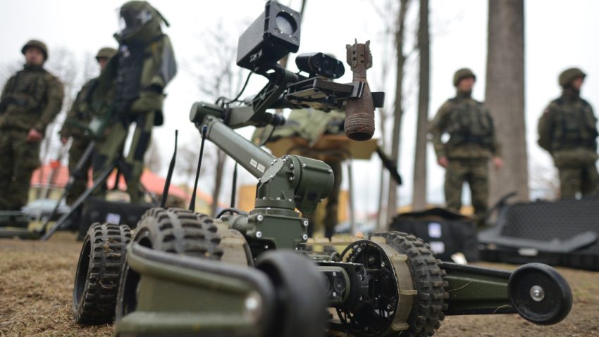 La OTAN pretende reforzar la frontera con Rusia con robots y drones