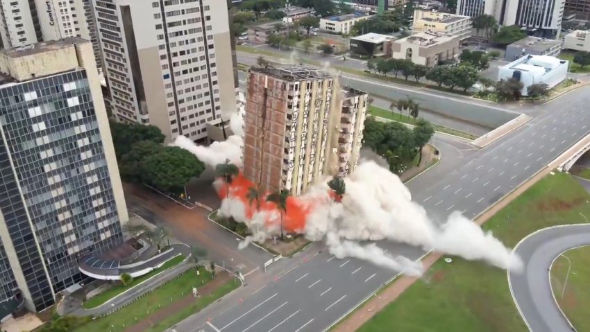 La impactante demolición de uno de los edificios más emblemáticos de la industria hotelera en Brasil