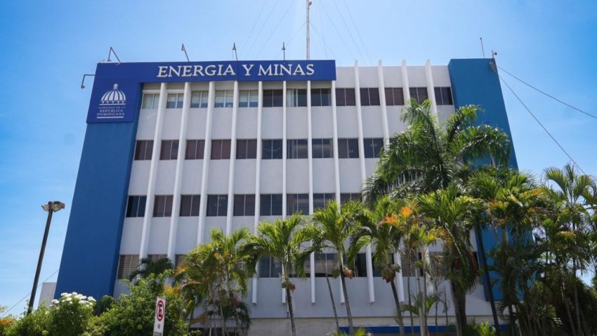 Ministerio de Energía y Minas aclara estatus del proyecto de exploración en la cordillera Septentrional Agregar a atajos Default