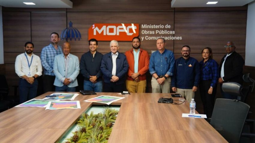 Obras Públicas e INAPA colaboran para mejorar el pavimentado y el saneamiento en Boca Chica.