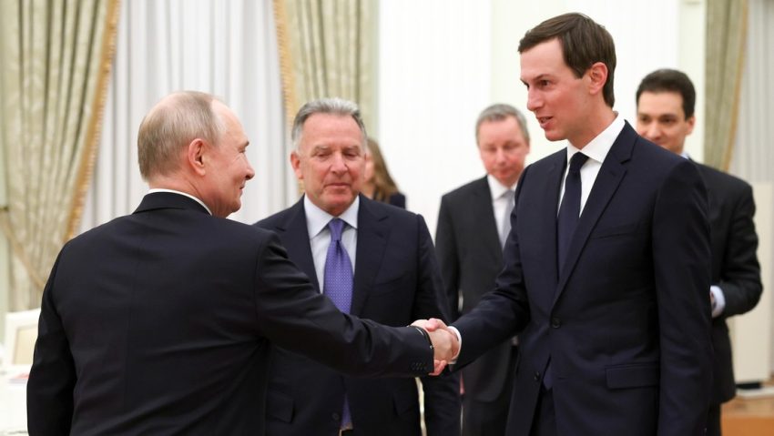 Primeras imágenes de la reunión de Putin con el enviado especial de Trump y su comitiva