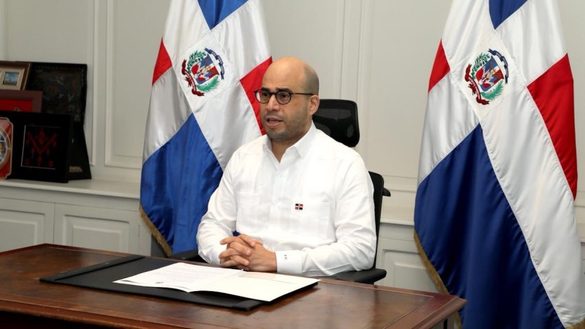 República Dominicana afirma no reconoce al régimen de facto en Venezuela y plantea hoja de ruta para una transición democrática