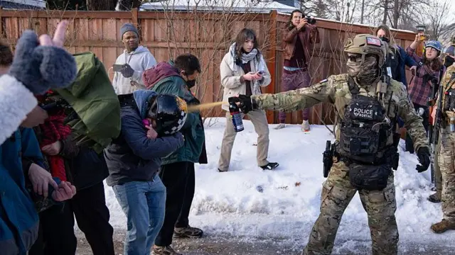Vance: Mujer que murió a manos de agente del ICE era parte de una red izquierdista que ataca a los efectivos