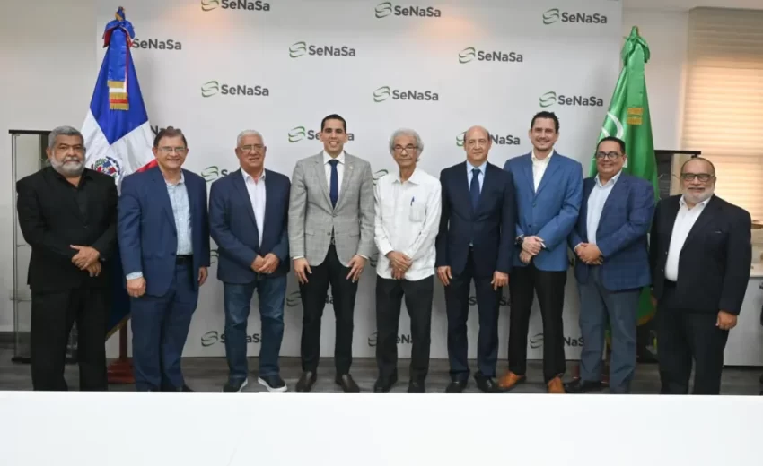 Senasa y Andeclip buscan reforzar cooperación ante retos del sector salud