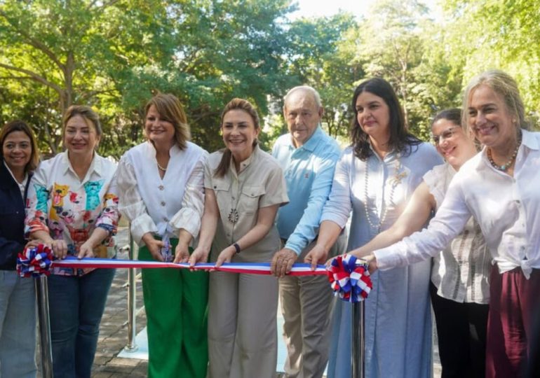 Parque del Prado, Alcaldía del DN y ADATS inauguran el Puente Arcoíris