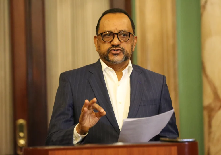 Antoliano Peralta explica creación de comisión técnica para fortalecer controles en SENASA