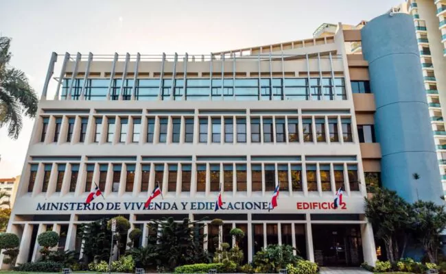 Miembros del CODIA afirman designación de Ito Bisonó en MIVED es oportuna, pese a que no es ingeniero