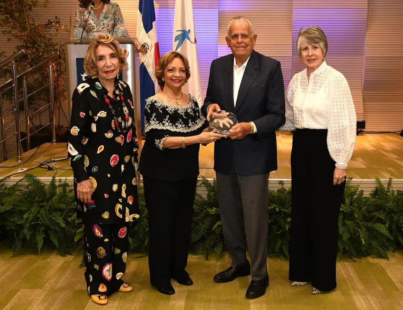 Un cuarto de siglo de esperanza: 25 años de la Fundación Dr. Juan Ml. Taveras Rodríguez