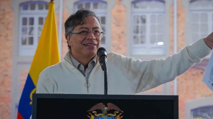 Petro critica el trato a colombianos en Chile y genera tensión diplomática