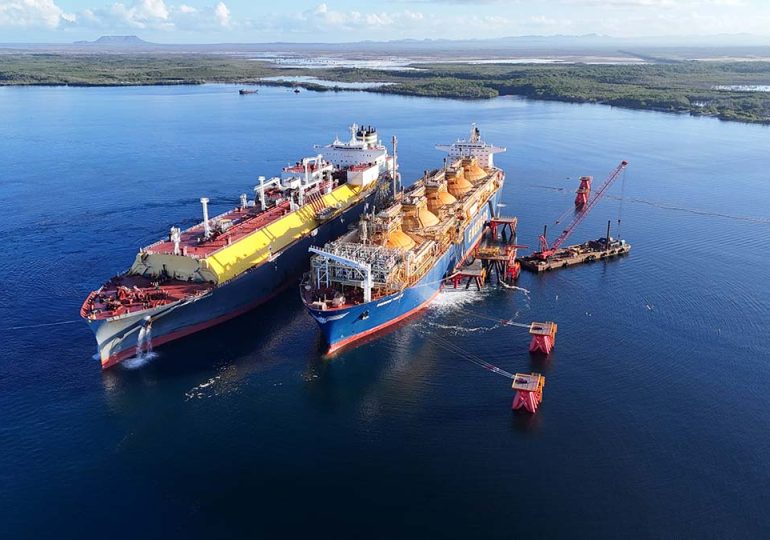 Energía 2000 recibe el gas natural licuado (LNG) para iniciar pruebas de su generadora de 440 megas en Manzanillo