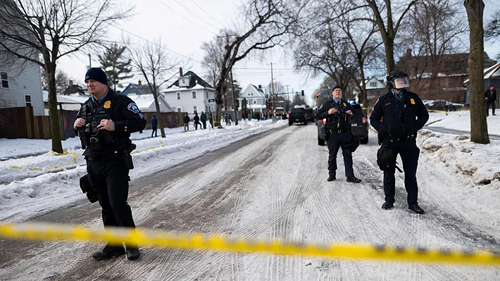 CRISIS EN MINEÁPOLIS: AGENTE DE INMIGRACIÓN MATA A UNA MUJER Y DESATA PROTESTAS NACIONALES