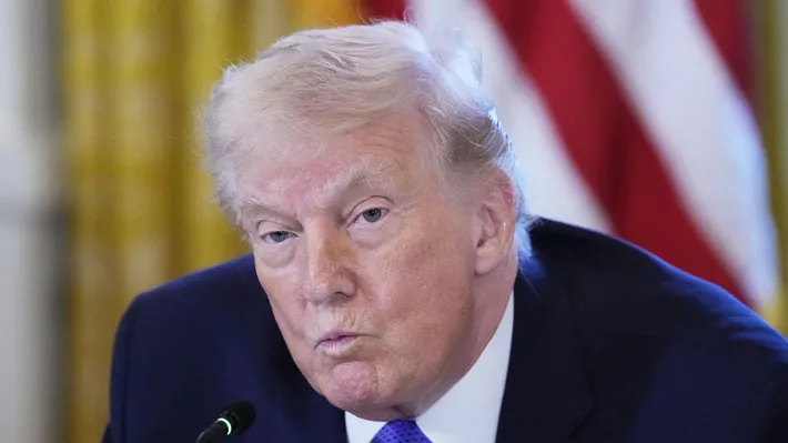 "POR LAS BUENAS O POR LAS MALAS": TRUMP LANZA UN ULTIMÁTUM A DINAMARCA POR EL CONTROL DE GROENLANDIA