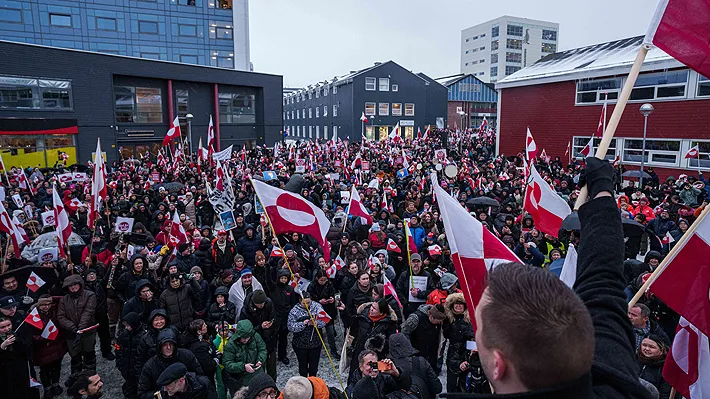 EUROPA RESPONDE A TRUMP: EL PARLAMENTO AMENAZA CON REPRESALIAS ARANCELARIAS MASIVAS