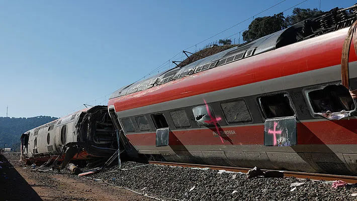 Tragedia ferroviaria en España: Continúa la búsqueda e identificación de víctimas entre los restos