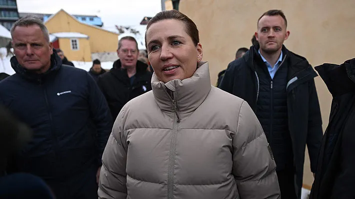 Soberanía en el Ártico: La primera ministra de Dinamarca visita Groenlandia ante las amenazas de anexión