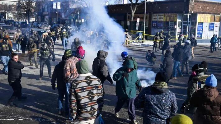 Tensión Máxima: Agentes de ICE heridos tras una emboscada durante un operativo en Minneapolis