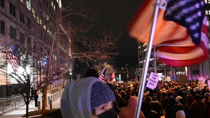 Tensión en Washington: Demócratas bloquean fondos tras el ataque en Minneapolis