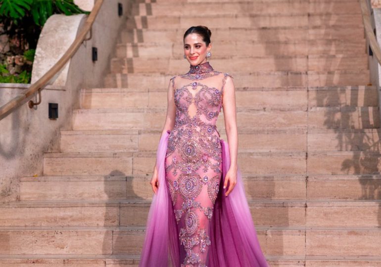 Miss Universo y Giannina Azar se unen en desfile por el autismo en República Dominicana