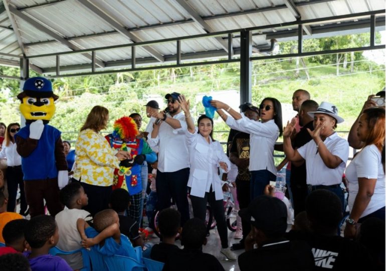 “La ruta de la Felicidad” tuvo 19 paradas de alegría, diversión, sonrisas y esperanza en toda la provincia de San Cristóbal