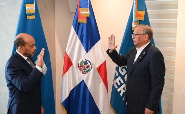 Luis Valdez Veras, ex Director de Impuestos Internos, es el nuevo vicepresidente ejecutivo de Seguros Reservas