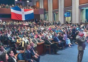 EE.UU: Celebran octava edición de Dominicanos en la Cima