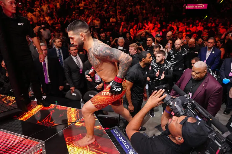 TENSIÓN EN LA UFC: Islam Makhachev cuestiona el peligro de Ilia Topuria en la división wélter