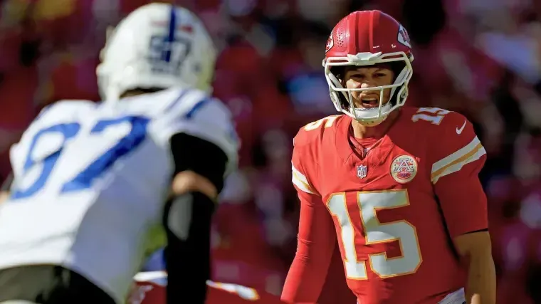 MOVIMIENTO ESTRATÉGICO EN KANSAS CITY: Los Chiefs activan una cláusula de 44 millones de dólares en el contrato de Patrick Mahomes