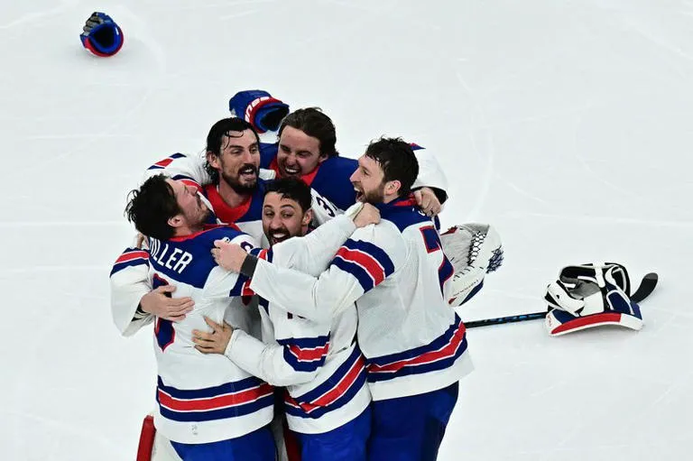 HITO OLÍMPICO: Estados Unidos conquista el oro en hockey sobre hielo tras 46 años de espera