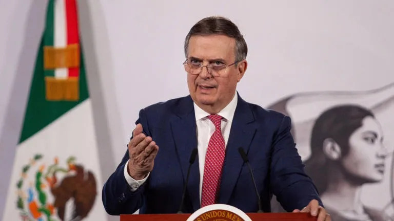 DIPLOMACIA COMERCIAL: Ebrard sostiene que el aumento de aranceles de Trump beneficia la posición de México bajo el T-MEC