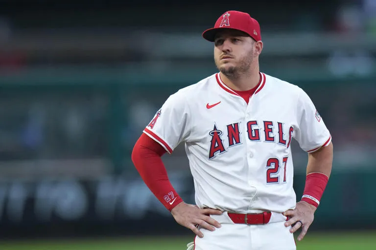 Mike Trout reclama su trono: El regreso al jardín central en 2026