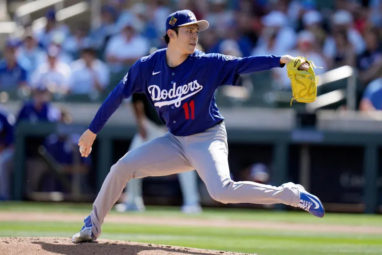 BÉISBOL: Debut agridulce para Roki Sasaki en su primera apertura de primavera con los Dodgers