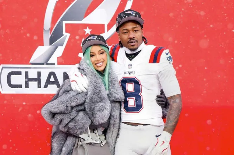 Cardi B se siente "libre" tras su ruptura con Stefon Diggs después de un año de relación