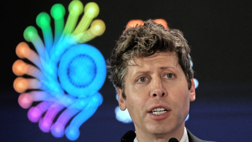 Director ejecutivo de OpenAI resume el avance de la tecnología china en una sola palabra