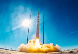 EE.UU. carga misiles en lanzadores móviles en Catar en medio de las tensiones con Irán