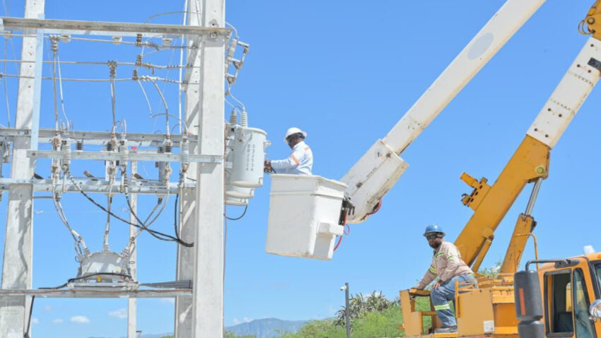 Edesur fortalece más de 2,000 kilómetros de redes; construye y repotencia seis subestaciones eléctricas