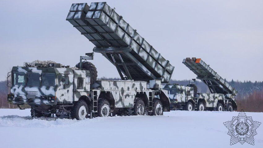 Lukashenko hace una inspección sorpresa del Ejército bielorruso