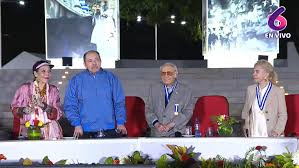 Ortega llama a luchar por la paz, "aunque insistan con la guerra y el armamento atómico"