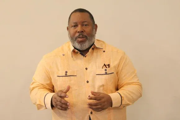 Pequeños comerciantes advierten al Gobierno: “Si siguen favoreciendo a las grandes cadenas, desapareceremos”