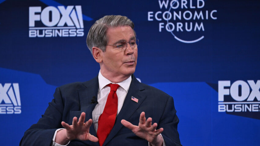 Secretario del Tesoro de EE.UU.: Teherán solo entiende "la fuerza bruta"