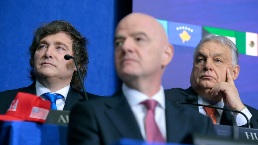 El inquilino de la Casa Blanca recordó el apoyo que le brindó al mandatario argentino en los comicios del año pasado.