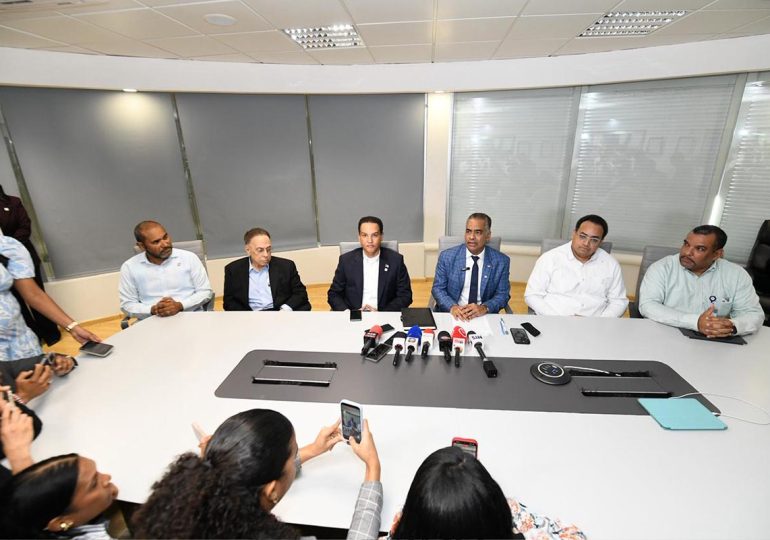 Apagón general fue provocado por avería en subestación Villa Duarte–Hainamosa, informa el ministro Joel Santos