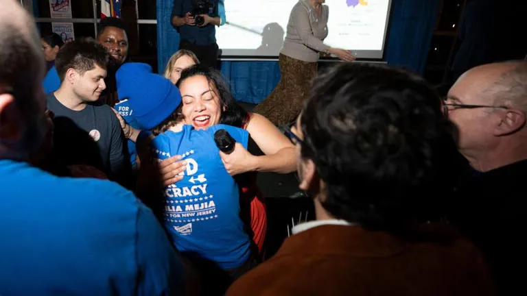 Victoria progresista: Analilia Mejía se impone en la primaria de Nueva Jersey con el respaldo del ala de Sanders