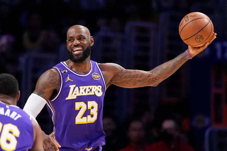 Inmortalidad en la duela: LeBron James hace historia con su 21° Juego de Estrellas y domina la NBA a los 41 años