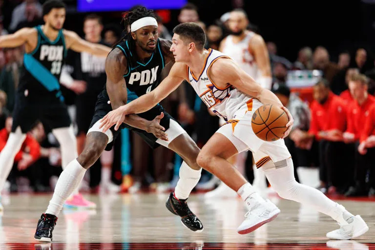 Noche de Récords: Collin Gillespie lidera la remontada de los Suns