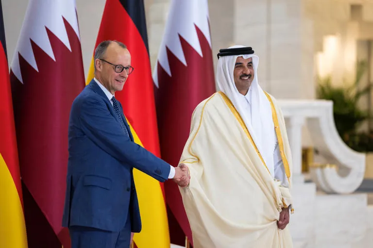 Independencia Energética: Merz diversifica el suministro de gas en Oriente Medio