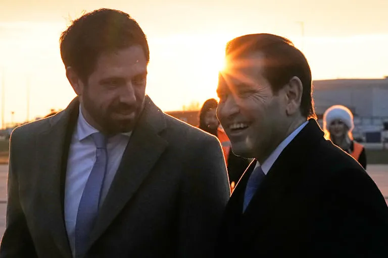 Alianza Atómica: Marco Rubio y Viktor Orbán pactan el nuevo orden nuclear en Budapest