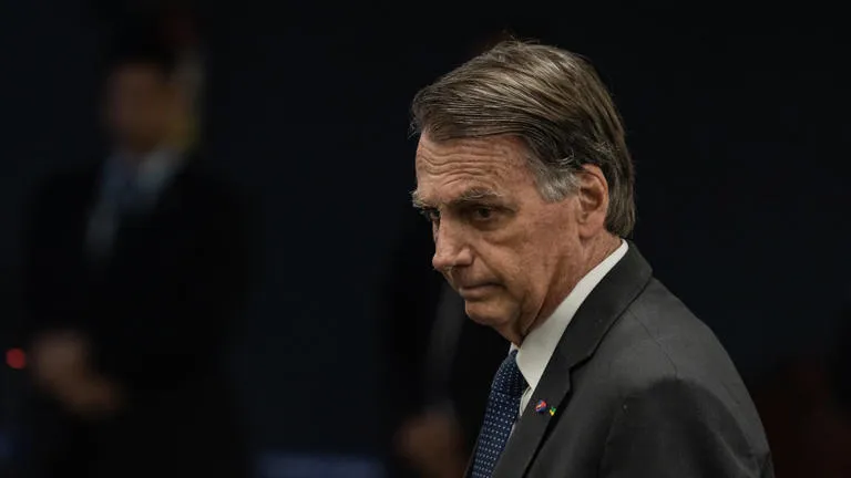 Deshonor Militar: La Fiscalía busca la expulsión definitiva de Jair Bolsonaro