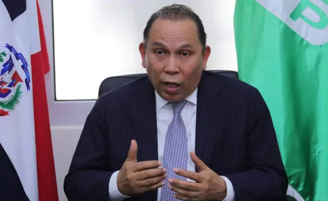 El pueblo se cansó de las mentiras e incapacidades! Varios dirigentes del PRM se juramentaron en FP; Radhamés Jiménez reitera “en 2028 saldremos de esa plaga”